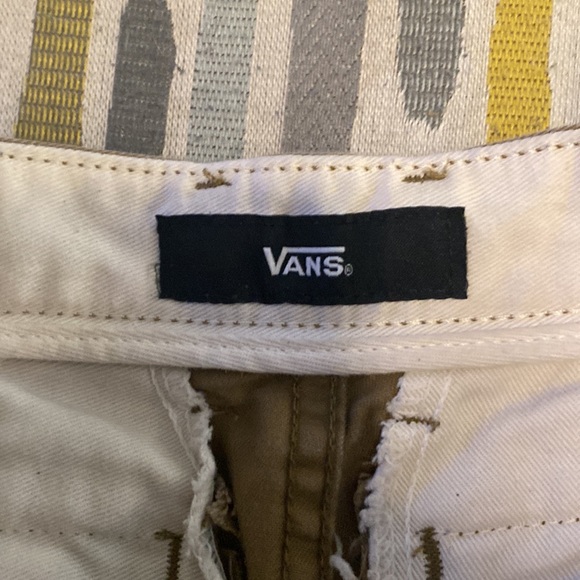 Boys khaki vans shorts. Size 26 youth. - Picture 5 of 6
